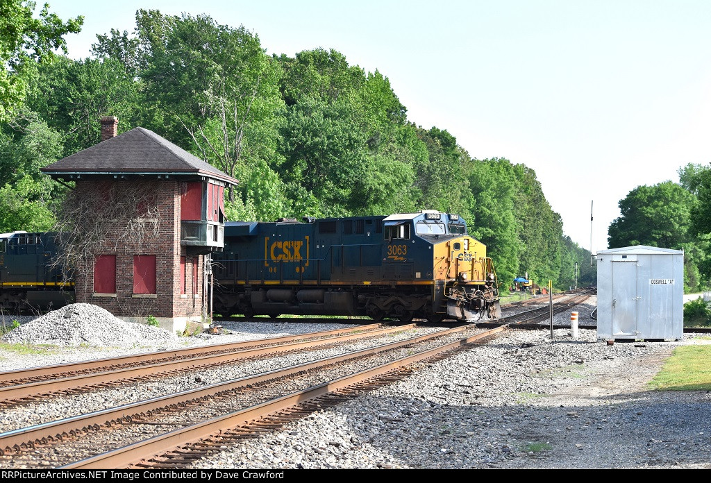 CSX 3063 Diamond Crossing